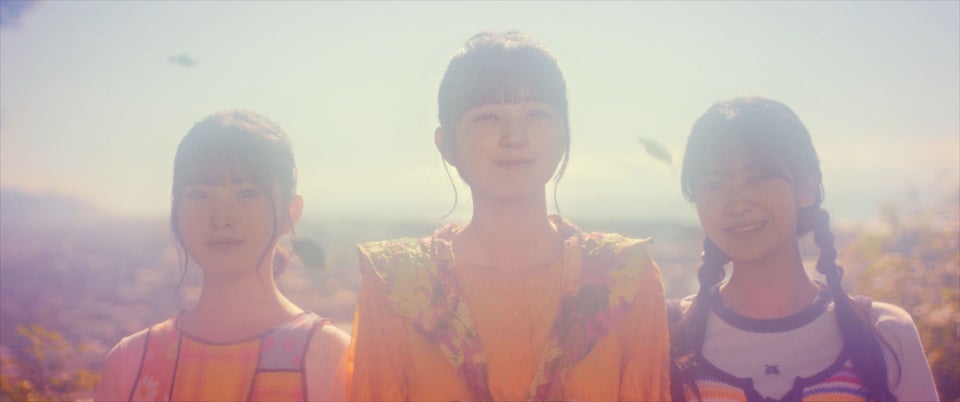 乃木坂46 5期生楽曲「考えないようにする」Music Videoより（提供写真）