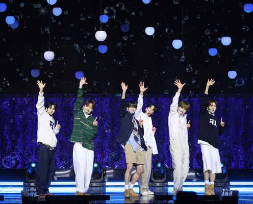 SEVENTEEN弟分“2024年最高の期待新人”TWS、デビューで世界初パフォーマンス PLEDISから9年ぶりボーイズグループ誕生<TWS 1st Mini Album「Sparkling Blue」デビューショーケース>