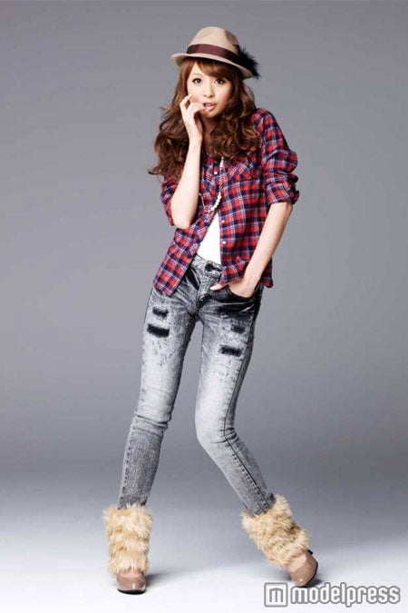 舞川あいく／「ラッシュアワー×舞川あいく」コラボデニム