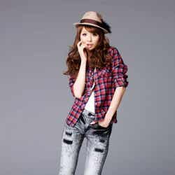 舞川あいく/「ラッシュアワー×舞川あいく」コラボデニム