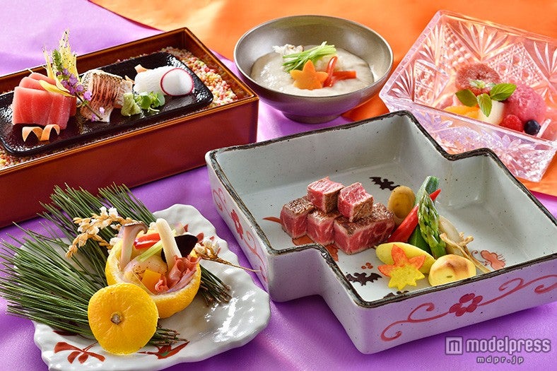 「花 Hana」（日本料理）のゆうがお11，110円（C）Disney
