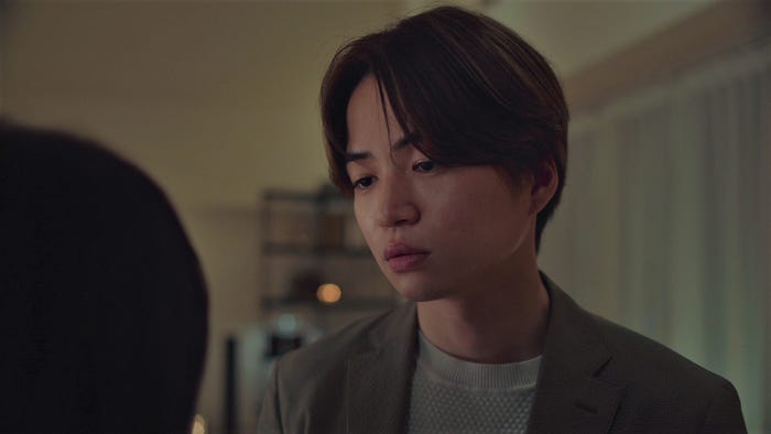 菊池風磨「ウソ婚」第1話より(C)カンテレ/ジェイ・ストーム