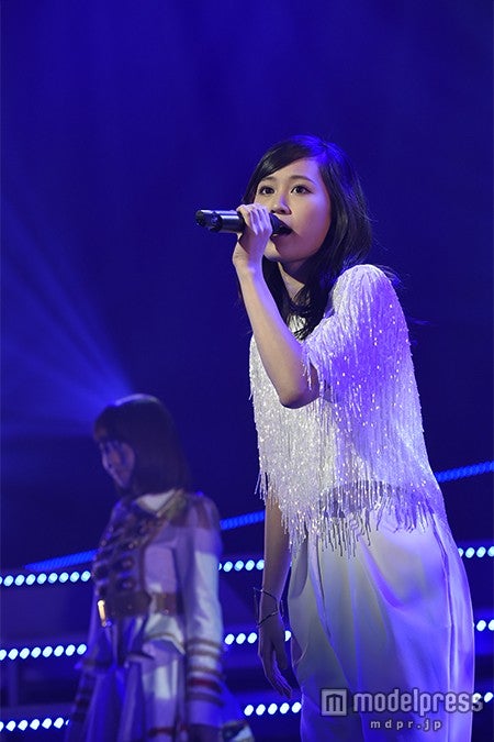 前田敦子、2年5か月ぶりAKB48“センター復帰”「歌詞、間違え