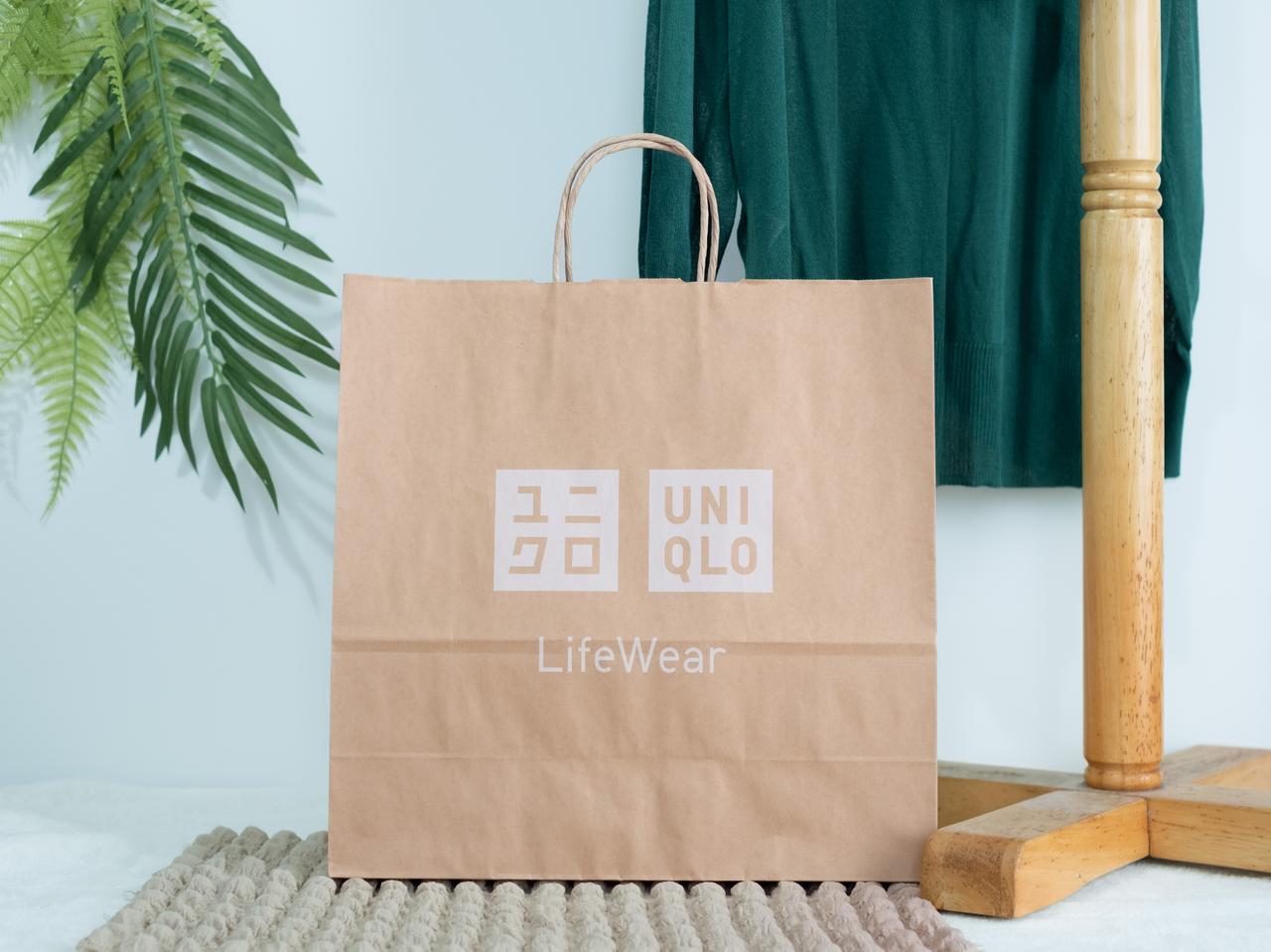 【ユニクロの春トップス】が優秀！「1枚でもレイヤリングにも◎」「UVカット機能付き」