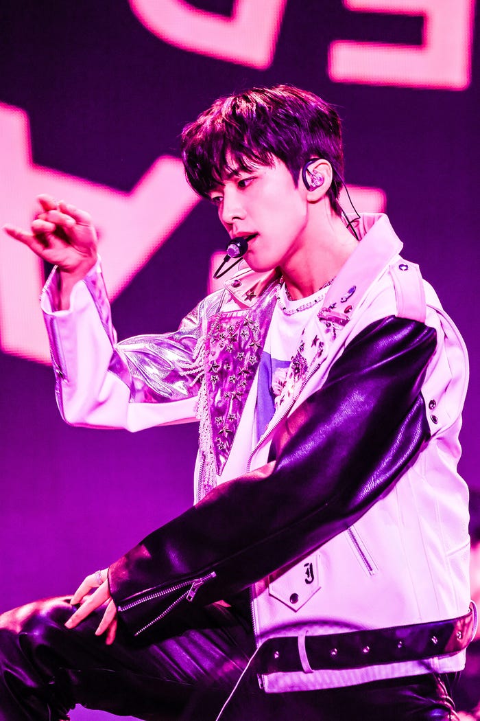 河野純喜『2022 JO1 1ST ARENA LIVE TOUR ‘KIZUNA’』(C)LAPONE ENTERTAINMENT