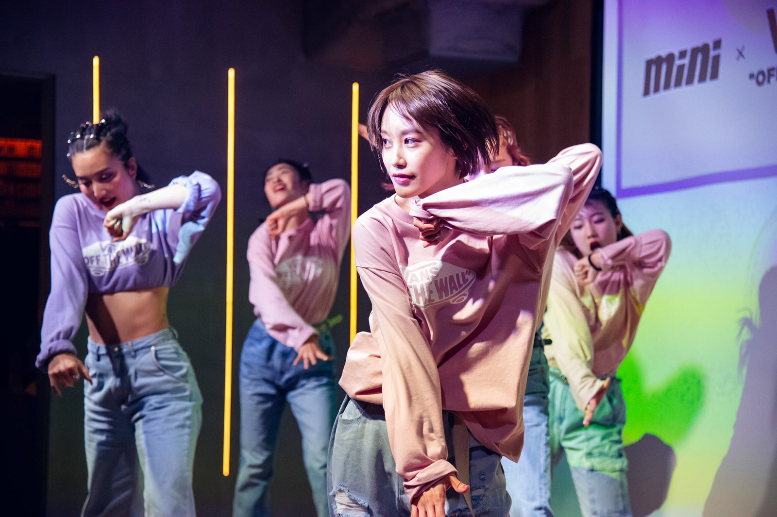 高橋愛／「mini 大忘年会2019」（画像提供：宝島社）