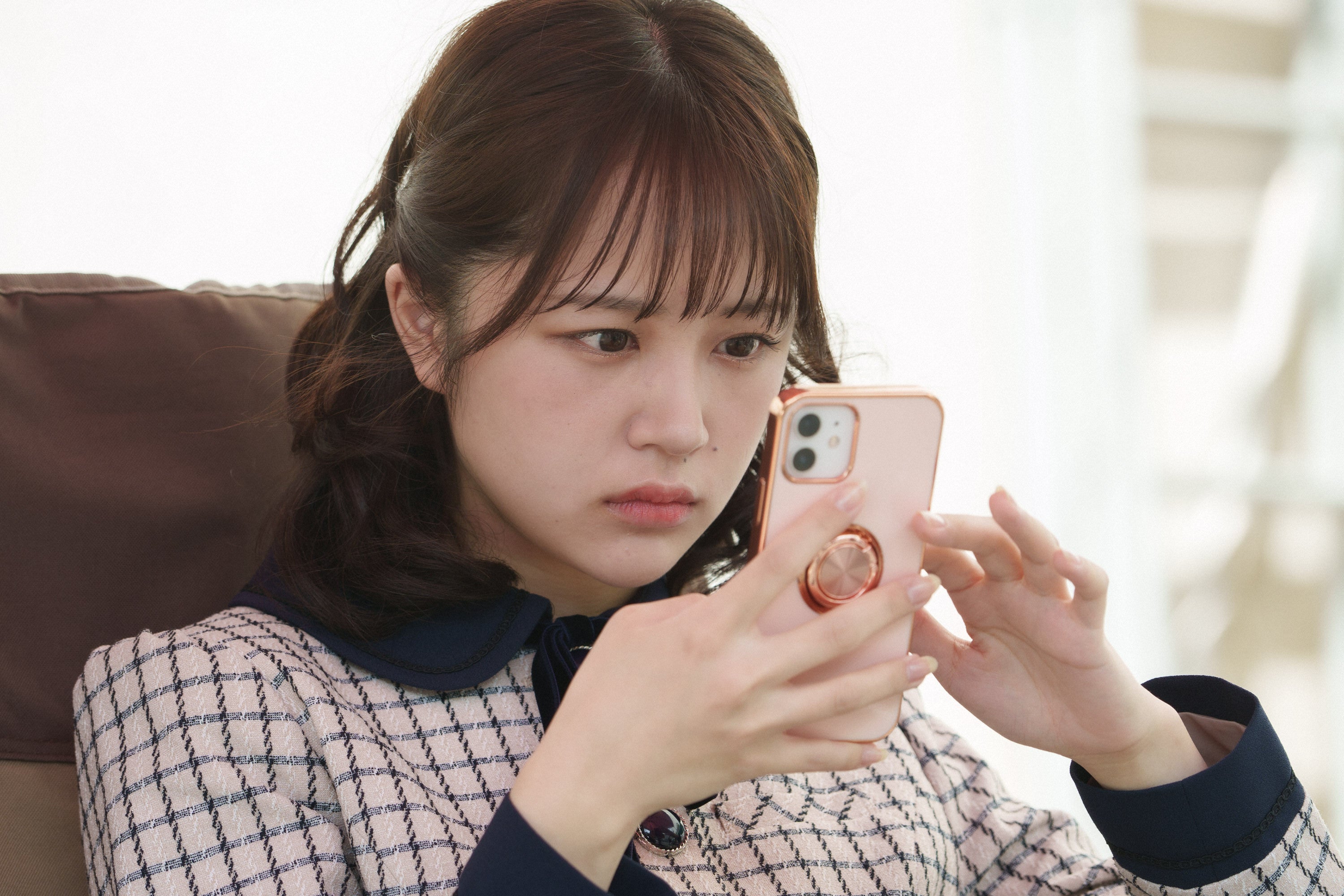 なえなの「Qrosの女」第1話（C）「Qrosの女」製作委員会