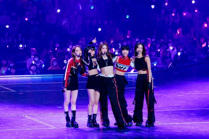 LE SSERAFIM(C)CJ ENM Co., Ltd, All Rights Reserved