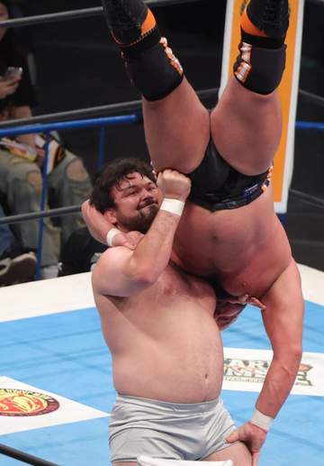 【新日本】ウルフアロンに“無差別級抗争”勃発？ジュニアの24歳新鋭・藤田晃生から挑発受け呼応「もっと興奮するすごいもん見せてくれ」