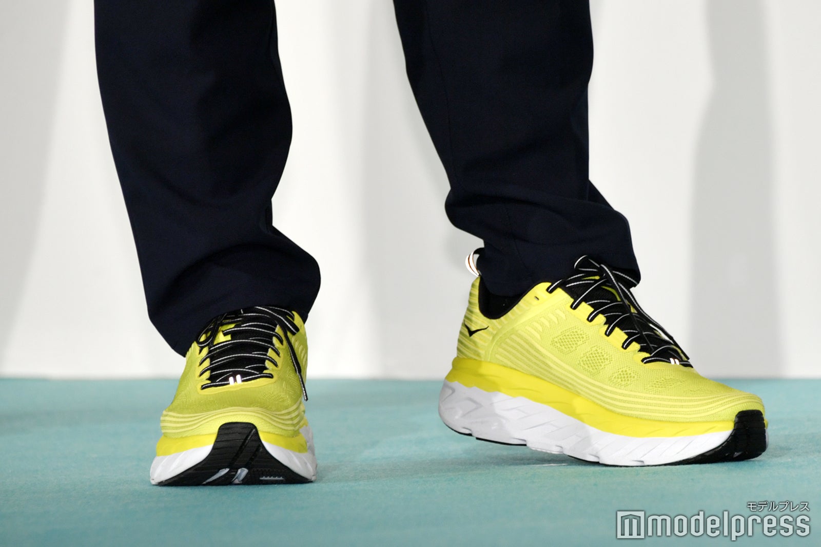 レイザーラモンRGの足元（C）モデルプレス