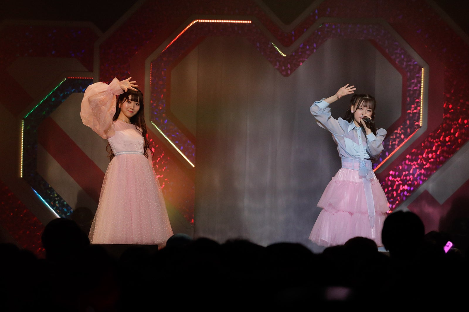 =LOVE（提供写真）