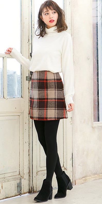 起毛フェイクウールミニスカート「神戸レタス」2690円（税込）／画像提供：神戸レタス