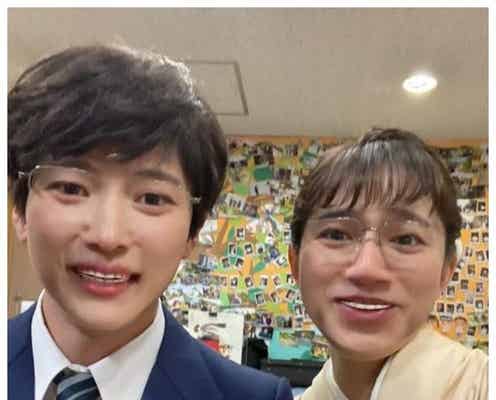 山田裕貴&川口春奈「ちむどんどん」夫婦“顔交換”ショットにツッコミ相次ぐ「違和感ない」「美男美女?」