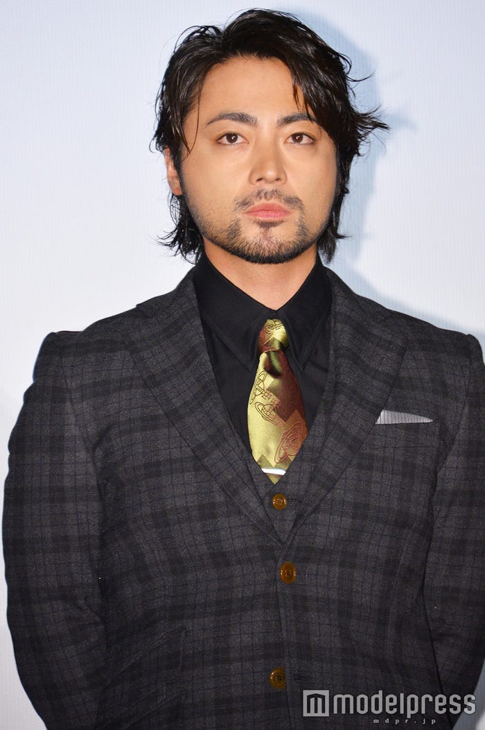 赤西仁 山田孝之 Jintaka が世界の有名人と 豪華3ショット ついに世界へ ファンも驚愕 モデルプレス 赤西仁 山田孝之 Jintaka が世界の有名人と 豪華3ショット ついに世界へ ファンも驚愕 モデルプレス