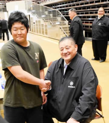 新弟子運動能力検査に2人が合格「小さくても前に」「見返してやるつもり」身長で体格基準届かず受験