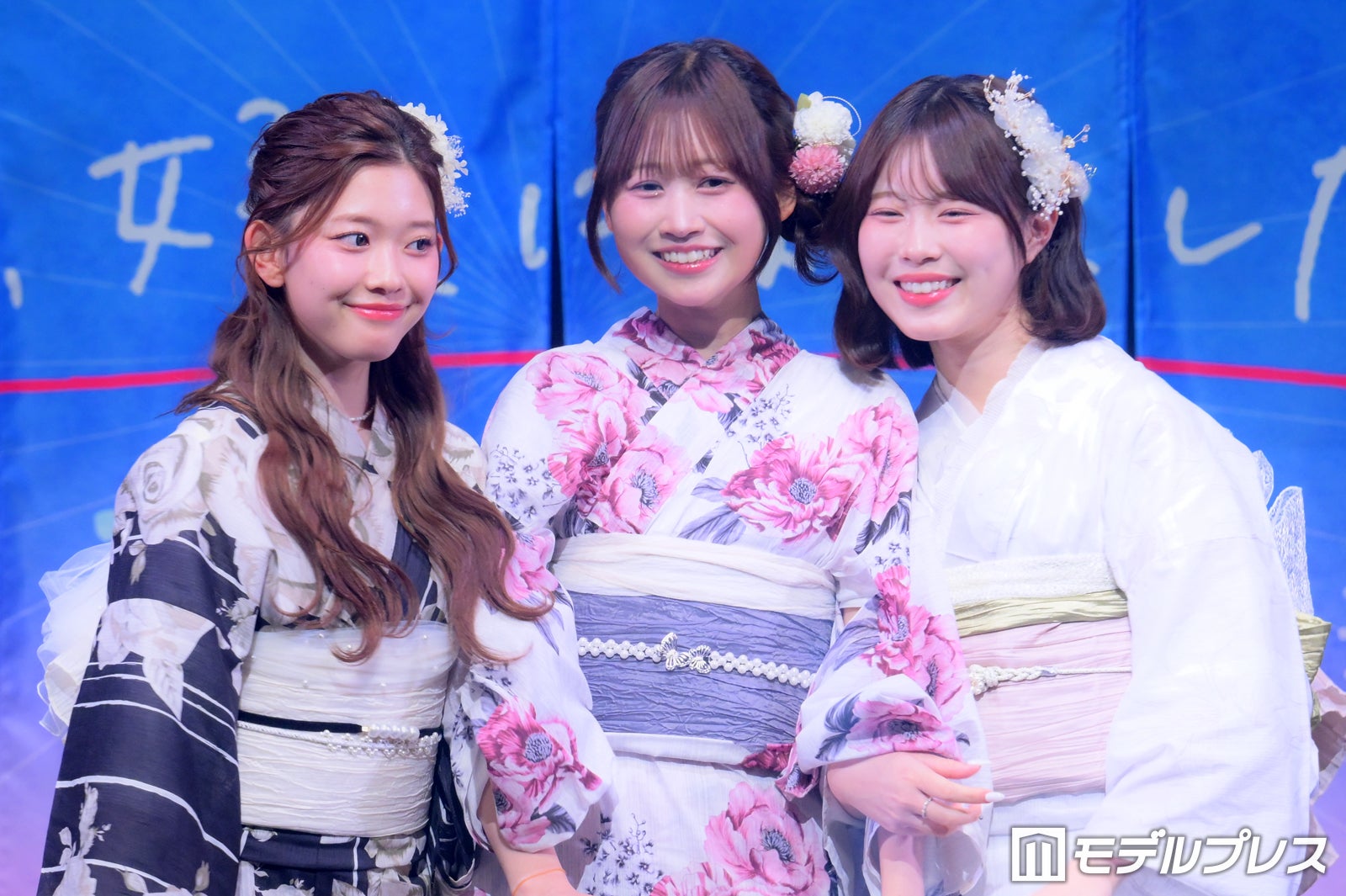 小林ゆあ、伊藤彩華、表すみれ（C）モデルプレス