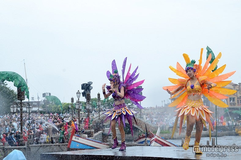 ゲストもびしょびしょになって盛り上がる