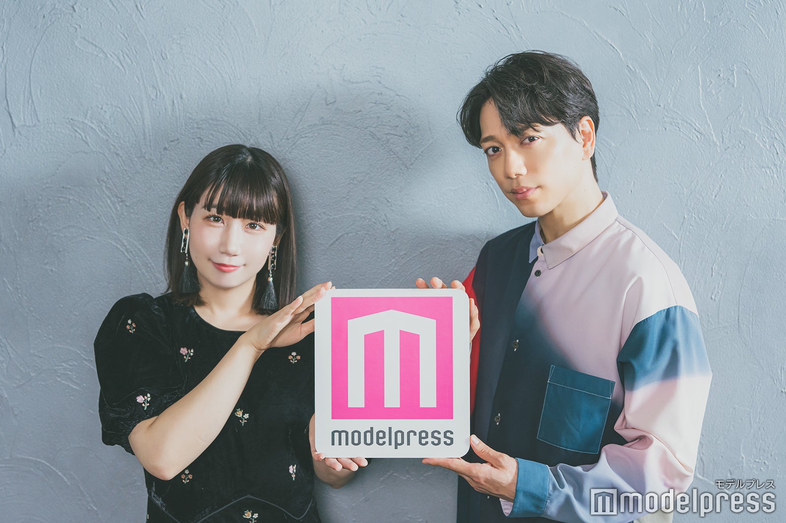 （左から）根本宗子、山崎育三郎（C）モデルプレス