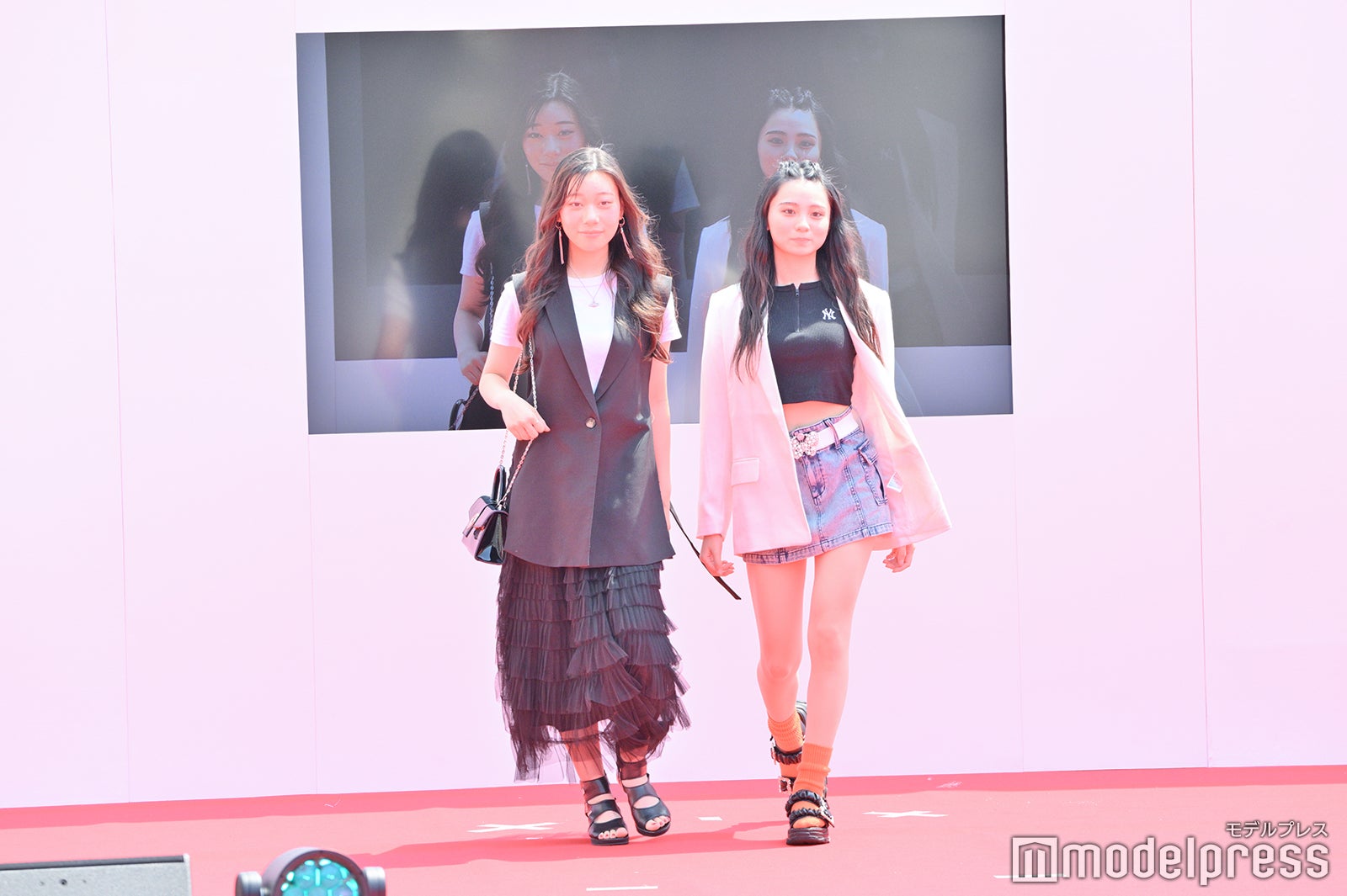 （C）モデルプレス