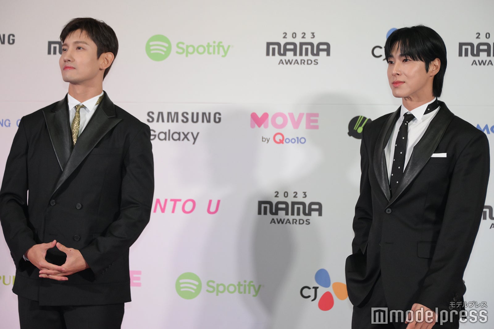 東方神起／（左から）チャンミン、ユンホ（C）モデルプレス