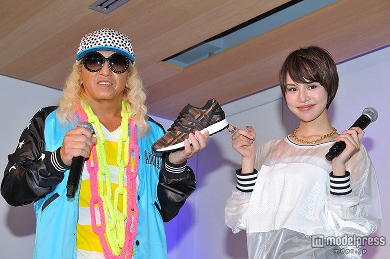 （左から）DJ KOO、水沢アリー