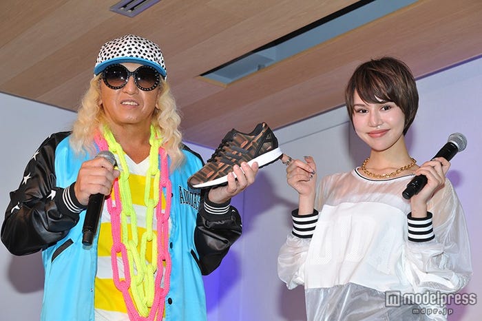 (左から)DJ KOO、水沢アリー