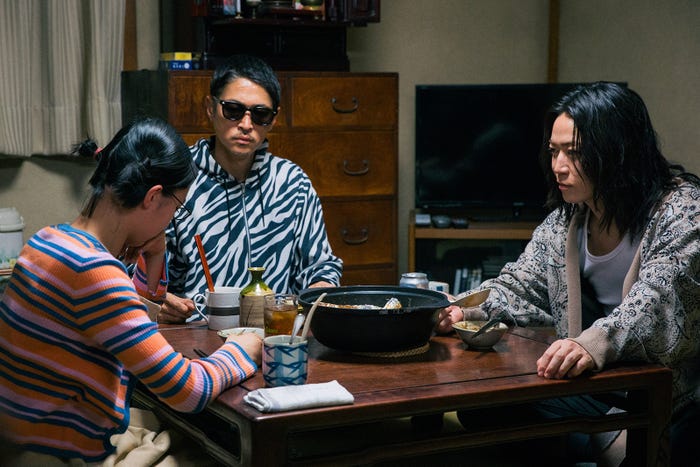 窪塚洋介、亀梨和也「外道の歌」場面写真(C)DMM TV