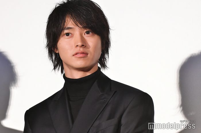 佐藤健 山崎賢人 吉沢亮 イケメンのタートルネック特集 Part1 モデルプレス 佐藤健 山崎賢人 吉沢亮 イケメンのタートルネック特集 Part1 モデルプレス