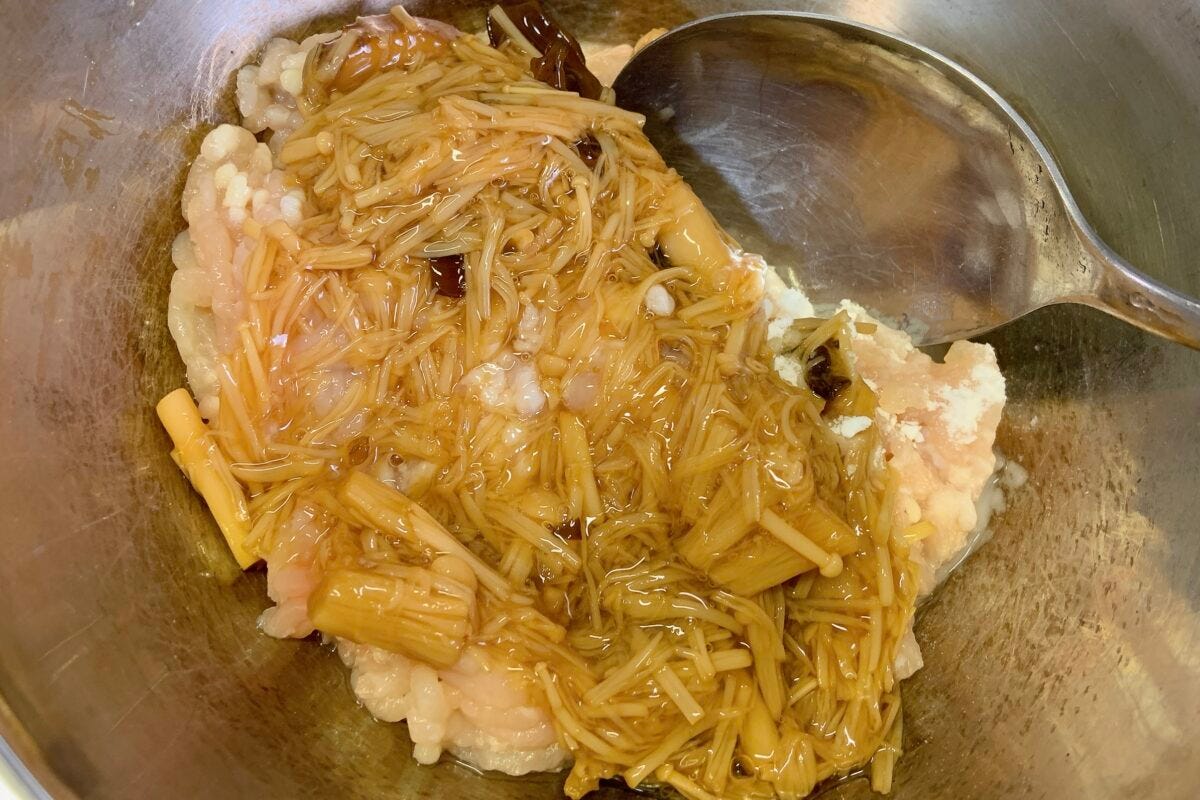 家事ヤロウ「木村拓哉のきのこ入りつくねと白菜の重ね蒸し」