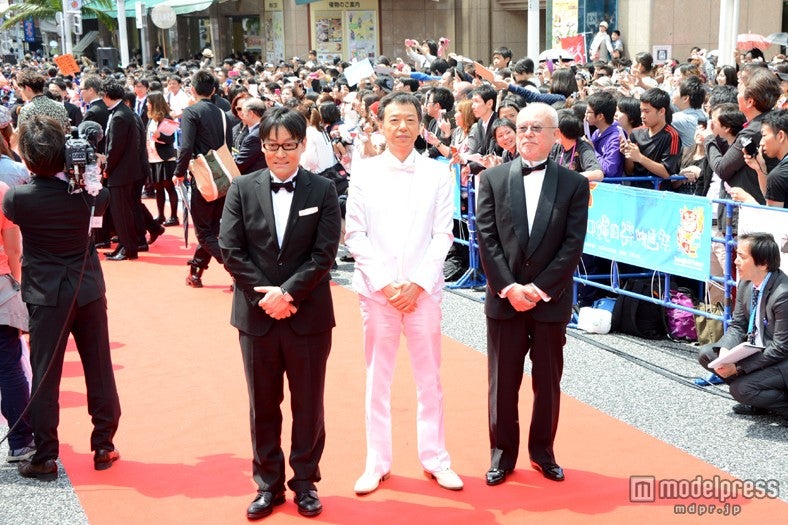 板尾創路（中央）