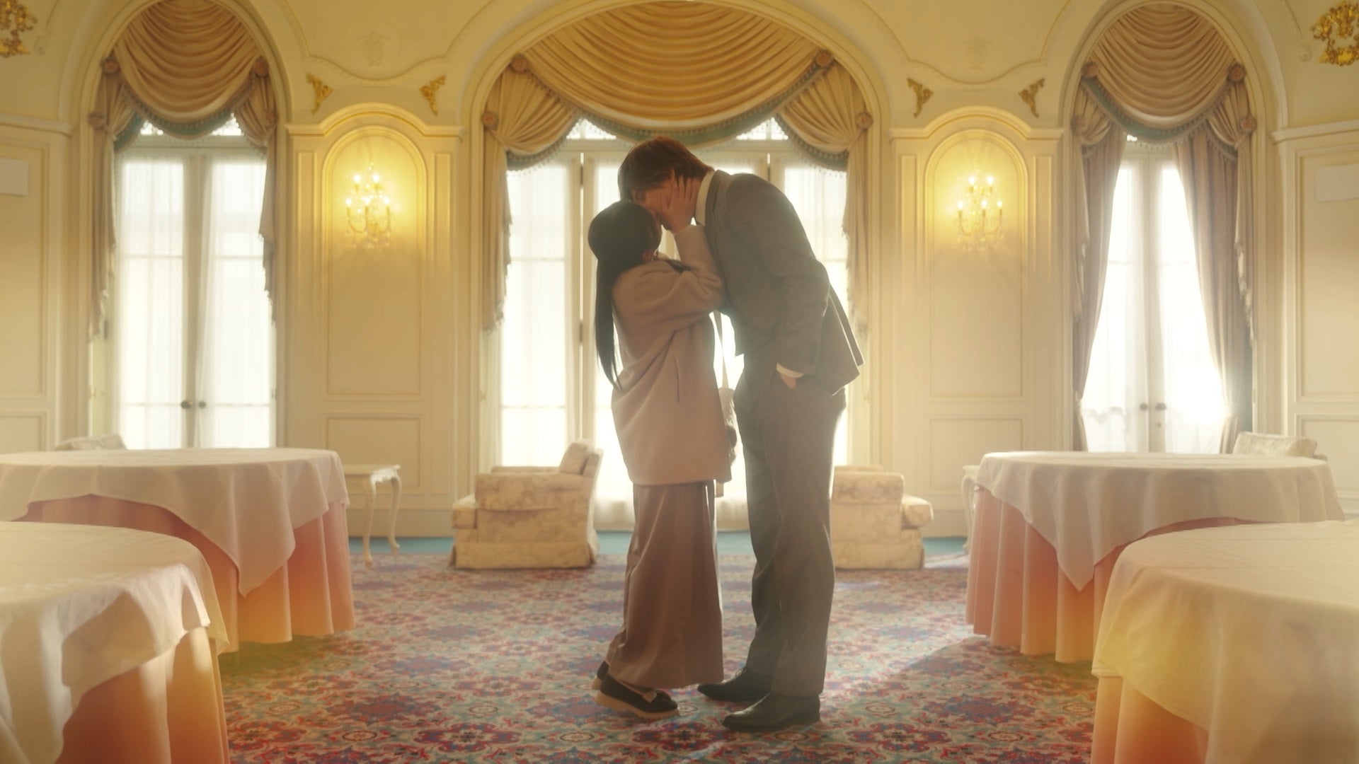 齊藤京子＆城田優「いきなり婚」ハッピーエンド予感させる新場面写真解禁 クランクアップコメントも