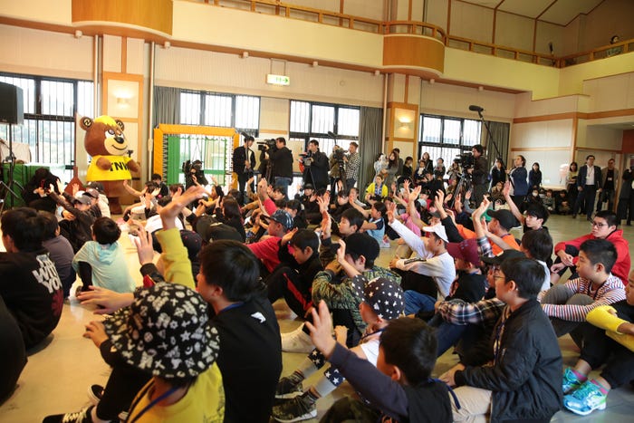 ダンスレッスンの様子(写真提供:LDH)