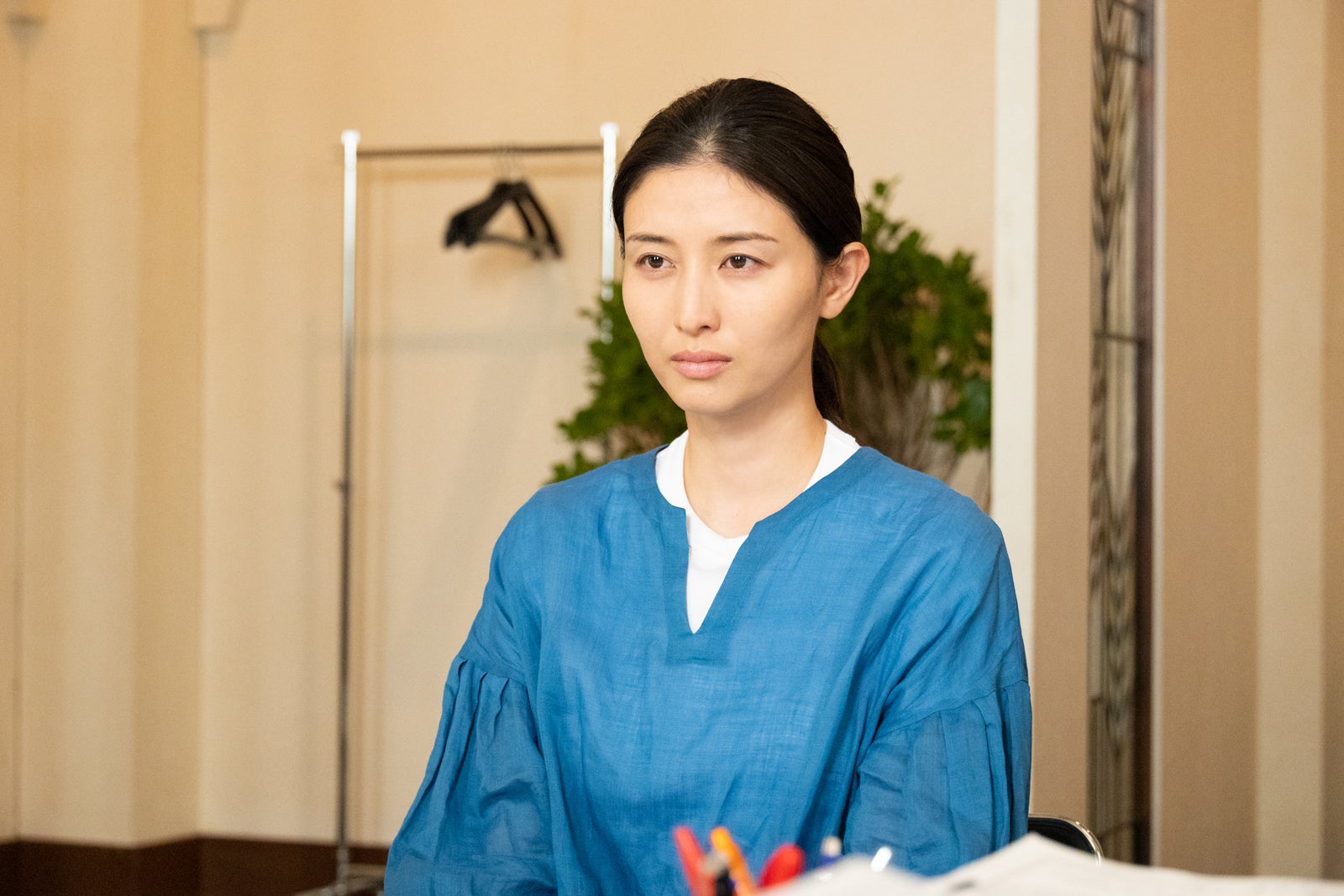 橋本マナミ「ケイジとケンジ、時々ハンジ。」第8話より（C）テレビ朝日