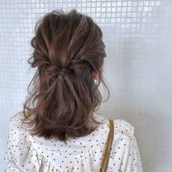 ヘアゴム1本で簡単可愛い セミアップヘアアレンジ モデルプレス ヘアゴム1本で簡単可愛い セミアップヘアアレンジ モデルプレス