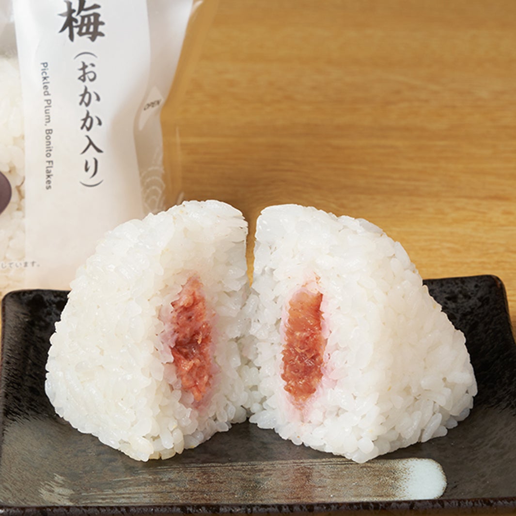 「梅（おかか入り）」税込158円　発売日：2026年9月29日（火）　※鹿児島県、宮崎県、沖縄県除く（提供画像）
