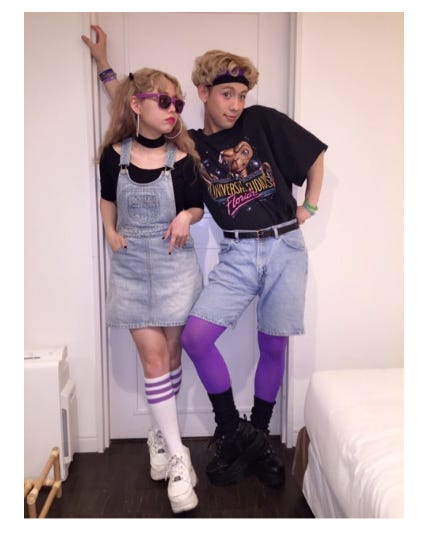 「なかよしガールズのうちの1人がすきな男の子にアピールするのを協力して応援してるけど、自分のすきな男の子にはなかなかアピールできないちょっとツンデレな90s’の女の子」/ぺこオフィシャルブログ(Ameba)より