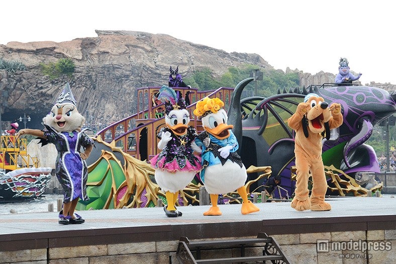 クラリス、デイジー、ドナルド、プルート／「ザ・ヴィランズ・ワールド」