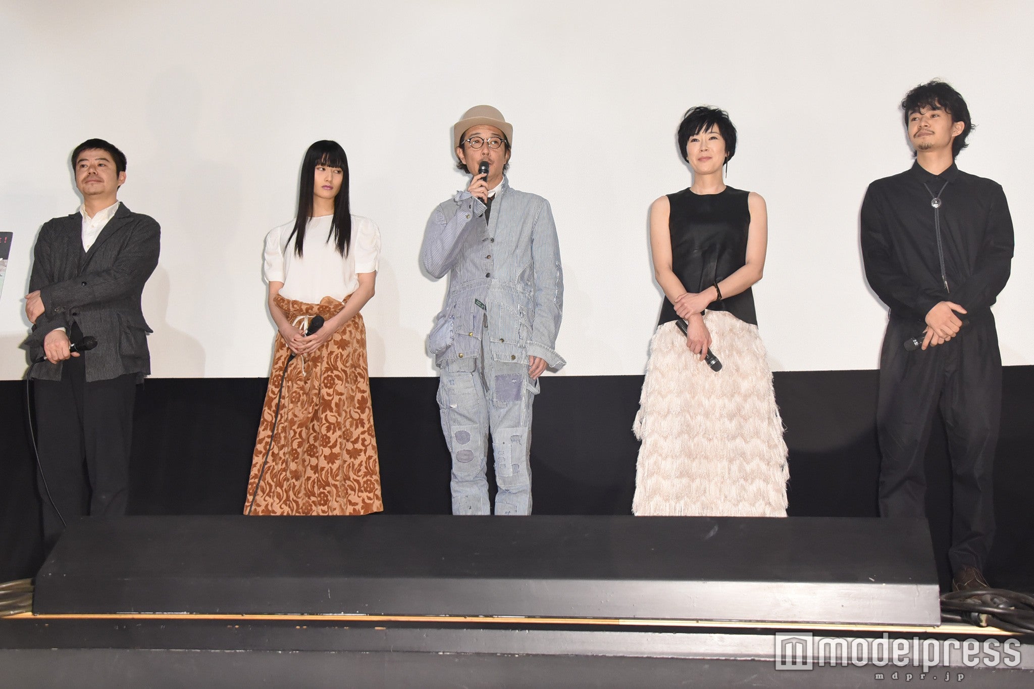 映画「シェル・コレクター」初日舞台挨拶／坪田義史監督、橋本愛、リリー・フランキー、寺島しのぶ、池松壮亮（C）モデルプレス