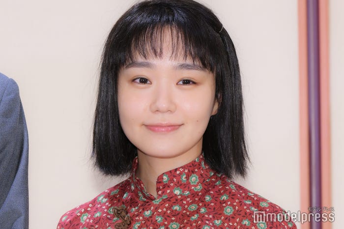 奈緒(C)モデルプレス