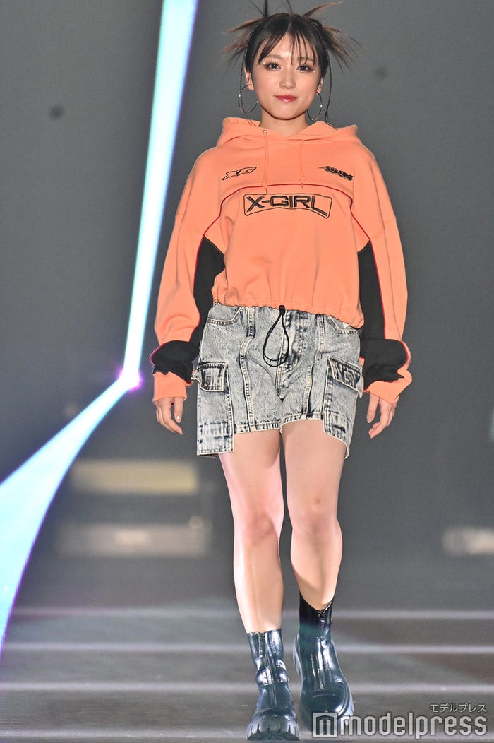 矢吹奈子(C)モデルプレス