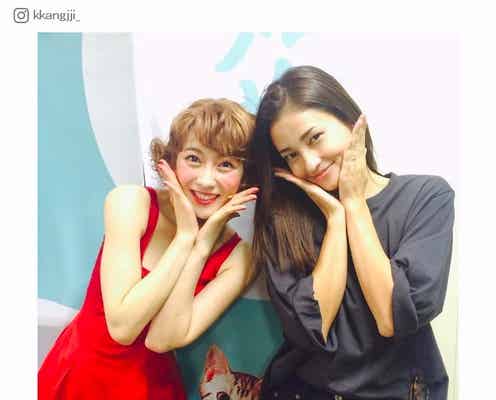 黒木メイサ&知英“姉妹みたい”お揃いポーズで2ショット「眩しい」「美しい」の声