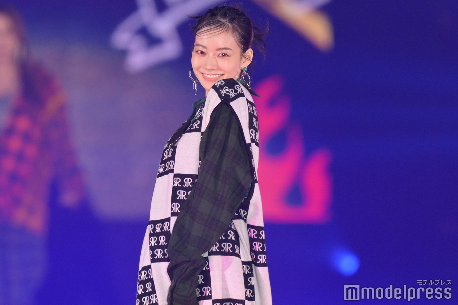 （C）モデルプレス