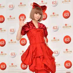 紅い衣装のきゃりーぱみゅぱみゅ