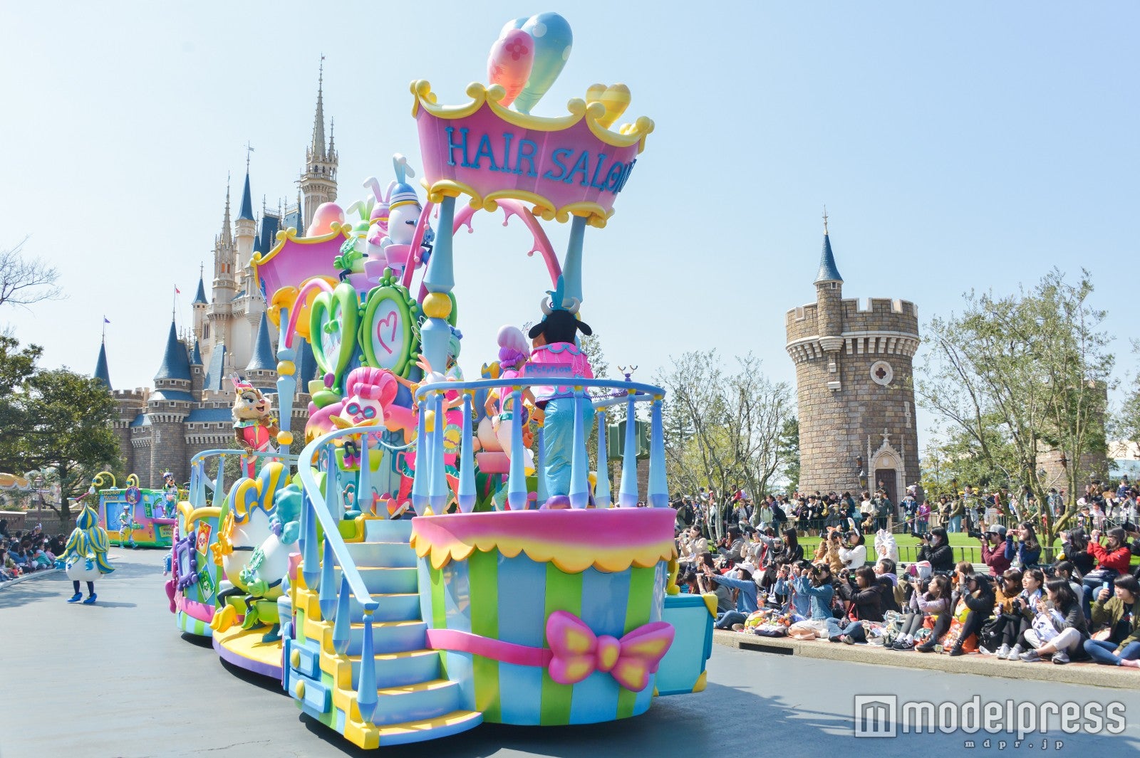 新パレード「うさたま大脱走！」（C）モデルプレス