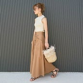 似合う服装が見つかる ショートカットの40代女性 におすすめスタイリング4選 モデルプレス 似合う服装が見つかる ショートカットの40代女性 におすすめスタイリング4選 モデルプレス