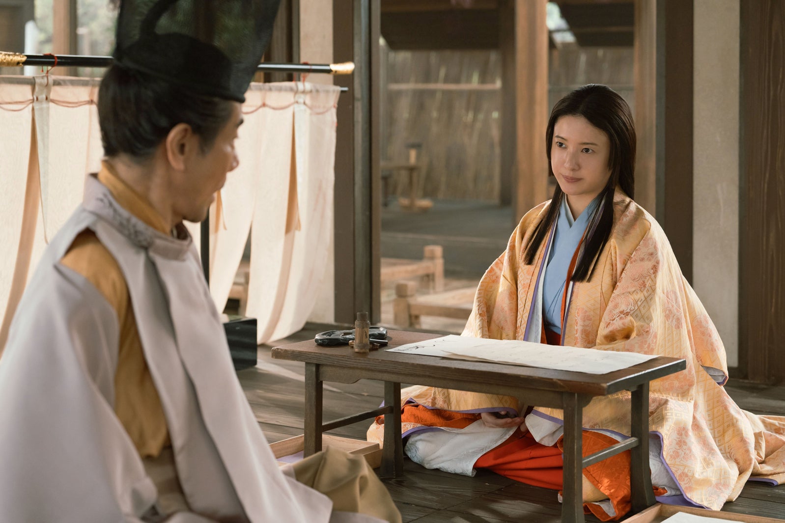 岸谷五朗、吉高由里子「光る君へ」第30話（C）NHK