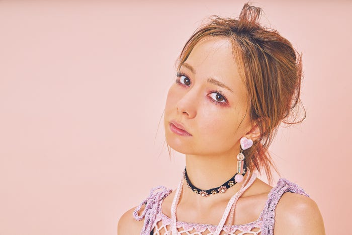 柴田あやな/雑誌「bis」11月号より(画像提供:所属事務所)