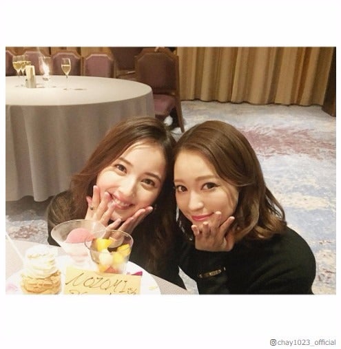 chay、“先輩”佐々木希の結婚を祝福　姉妹のような2ショット公開に反響