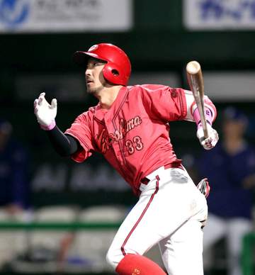 広島 小園外し打線組み替えも4連敗 3番で2安打2打点の菊池「（相手投手に）今後は対応していかないといけない」