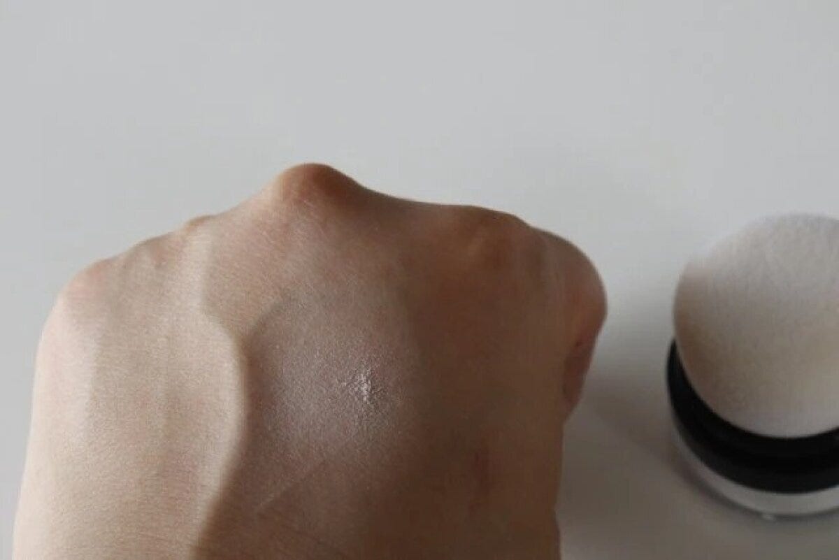 ダイソー スポンジ付チーク容器 使用例 ダイソー スポンジ付チーク容器 使用例